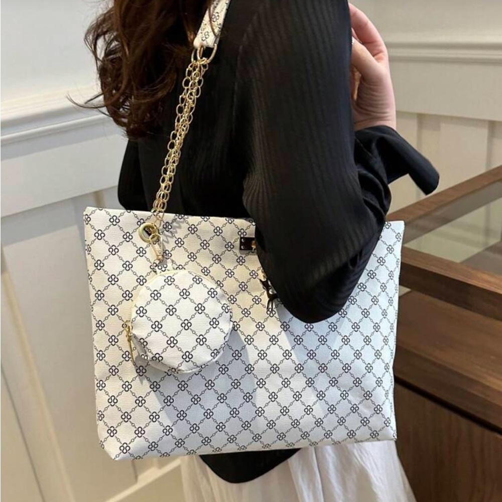 ⚠️Clearance Chain Shoulder Tote Bag Elegant White Patterned Bag with Gold Chain - Picture 4 of 11